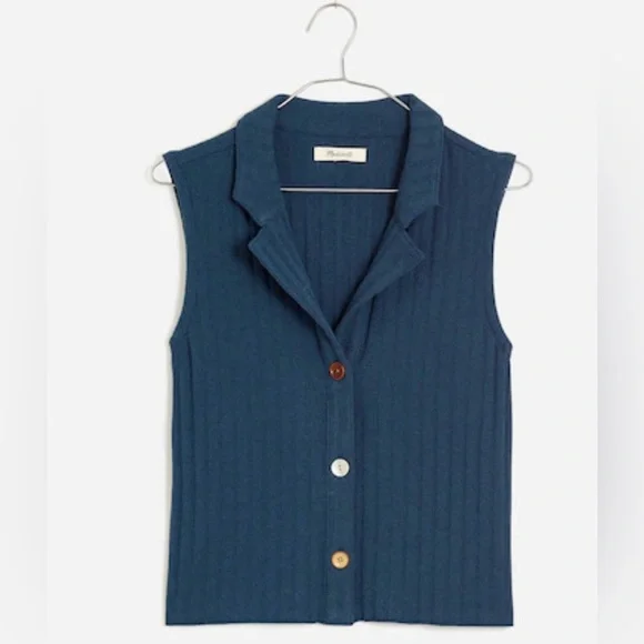 Madewell Blue Sleeveless Button-Down Shirt with Mismatched Buttons- NWT- Size M - Picture 2 of 6